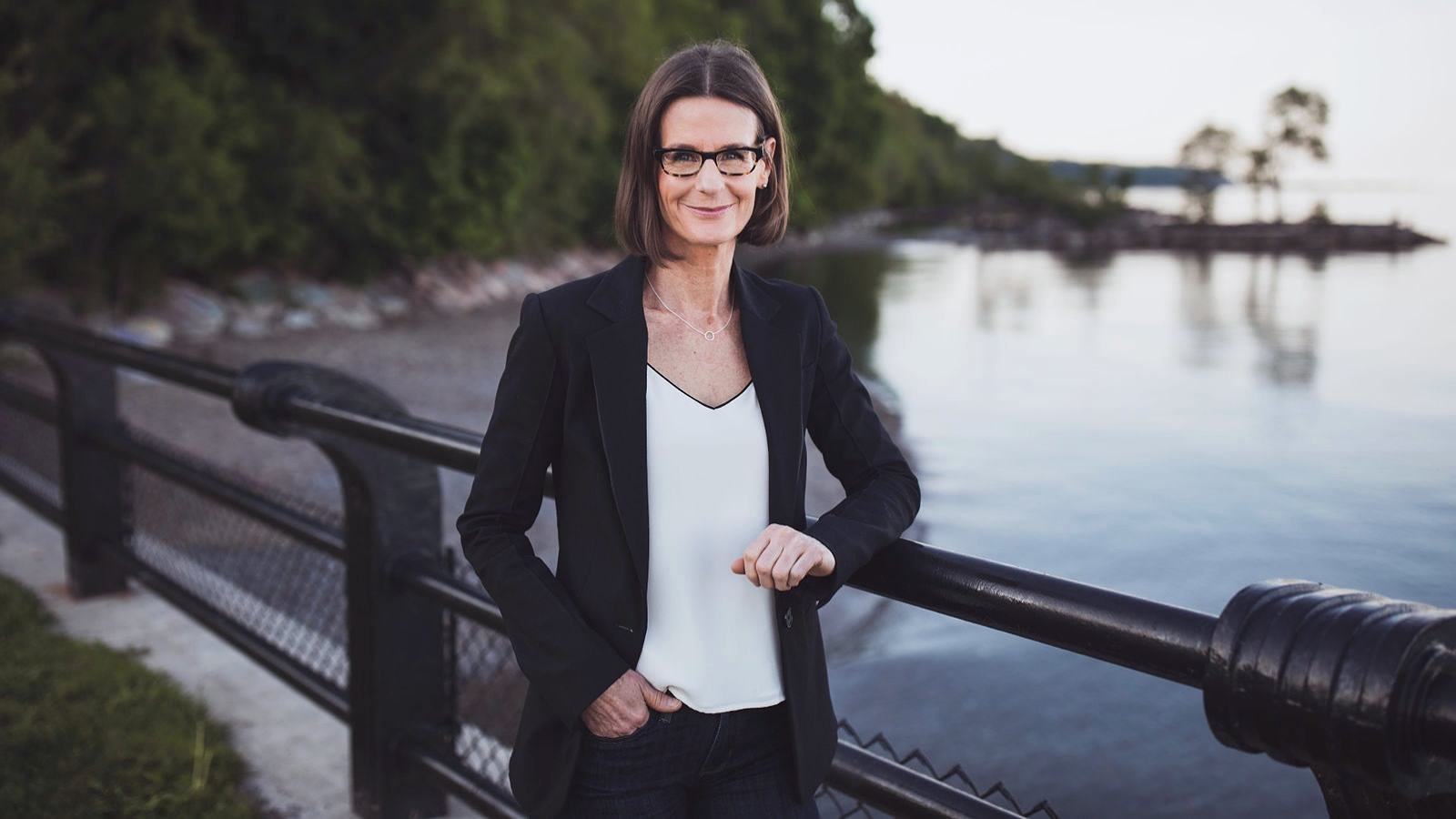 Portrait of Trish Snyder